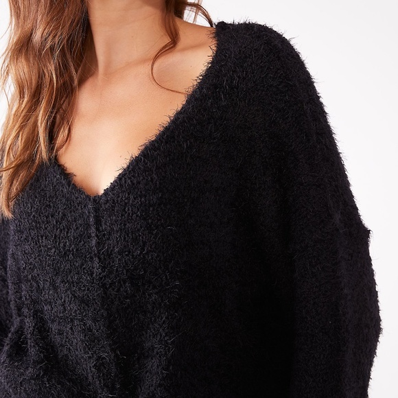 FREE PEOPLE SUPER SOFT V NECK SWEATER NWT - Picture 6 of 6